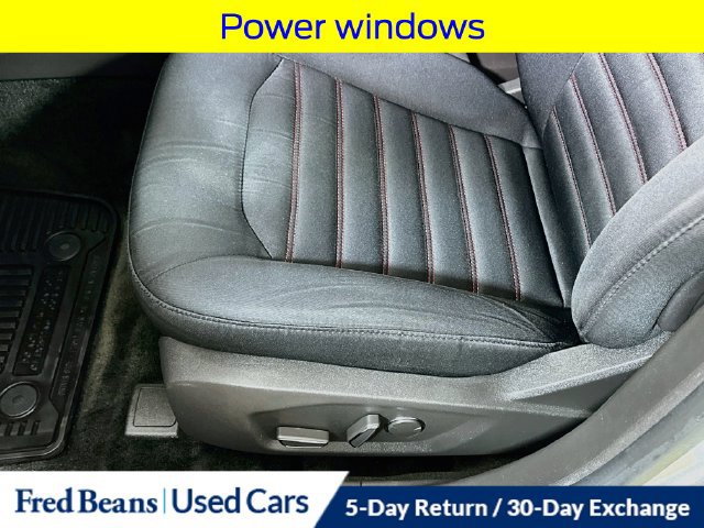 Used 2016 Ford Fusion SE FWD image 23