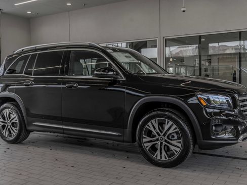 Certified 2026 Mercedes-Benz GLB 250 4MATIC image 12