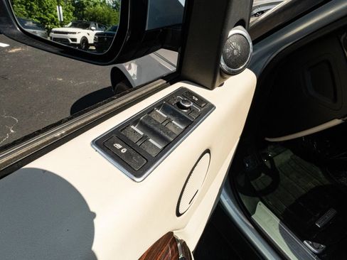 Used 2014 Land Rover Range Rover Supercharged AWD/4WD image 41