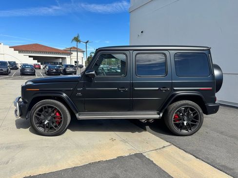 Used 2021 Mercedes-Benz G 63 AMG 4MATIC w/ G Manufaktur Interior Package image 2