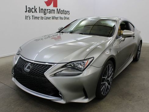 Used 2017 Lexus RC 350 F Sport RWD image 2