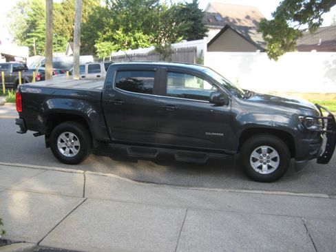Used 2018 Chevrolet Colorado W/T w/ WT Convenience Package AWD/4WD image 4