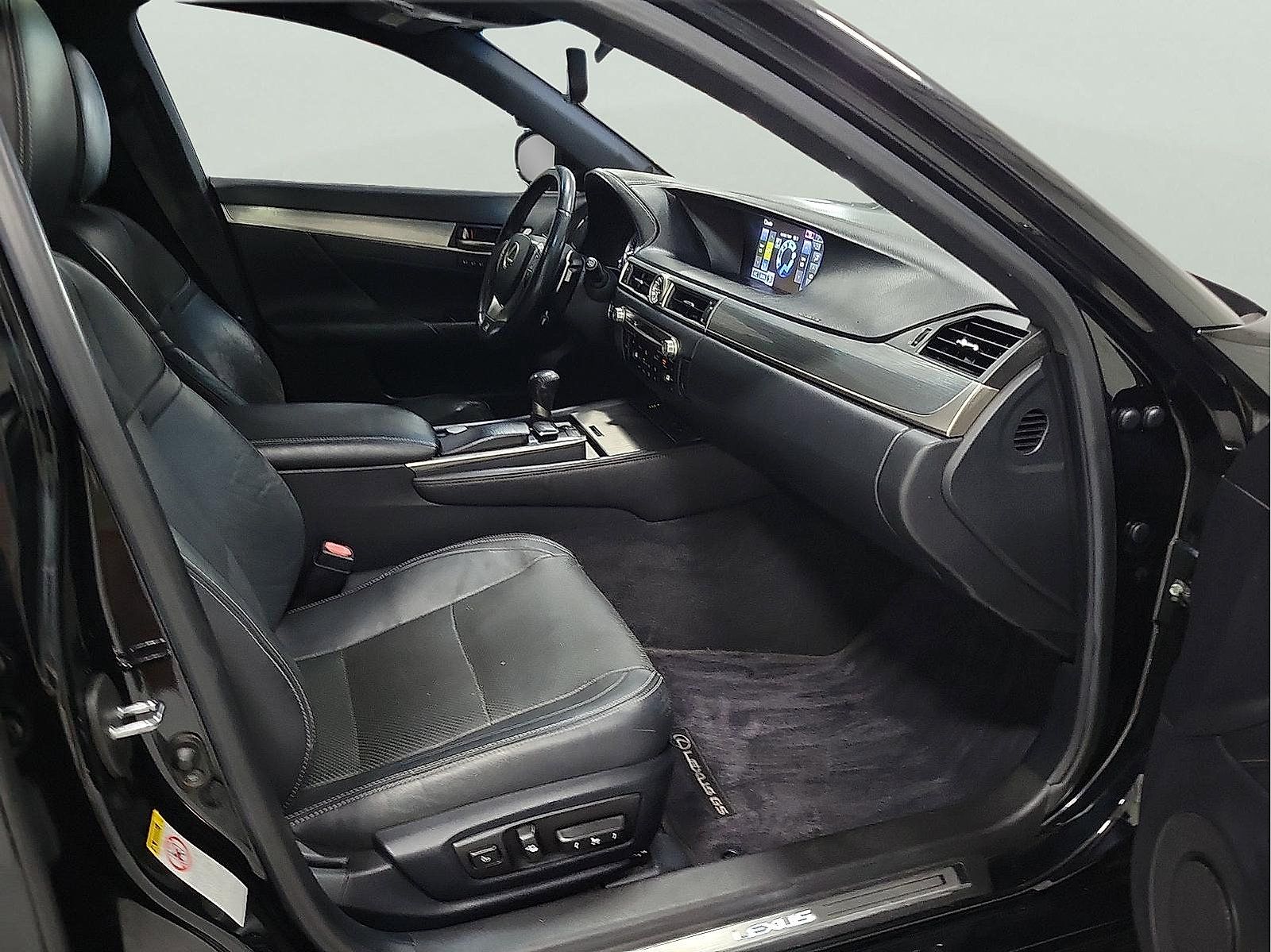 Used 2014 Lexus GS 350 w/ F Sport Package RWD image 15