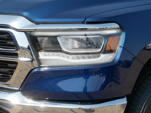 Used 2022 RAM 1500 Big Horn AWD/4WD image 16