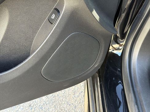 Used 2019 Chevrolet Volt LT FWD image 21