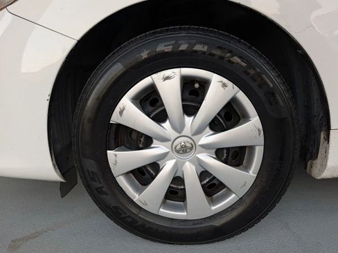 Used 2010 Toyota Corolla image 9