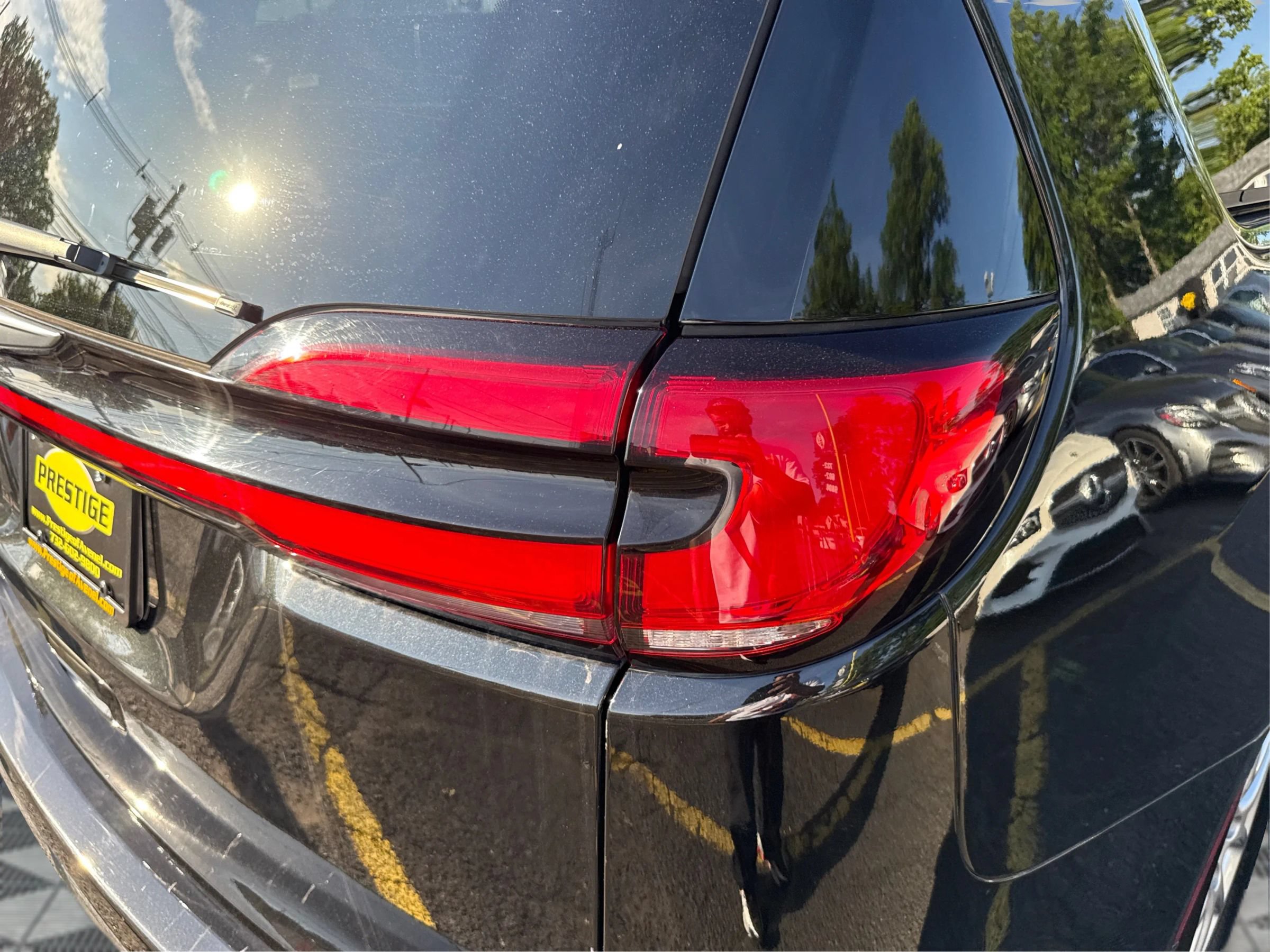 Used 2023 Chrysler Pacifica Touring-L FWD image 27