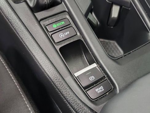 Used 2025 Honda Accord SE image 31