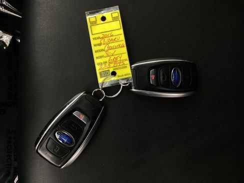 Used 2016 Subaru Crosstrek 2.0i Limited image 40