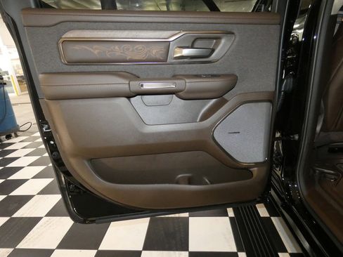 New 2025 RAM 1500 Limited image 33