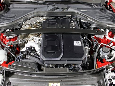 Certified 2025 Mercedes-Benz GLC 43 AMG 4MATIC Coupe image 38