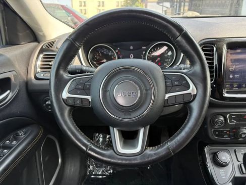 Used 2018 Jeep Compass Limited w/ Navigation Group AWD/4WD image 14