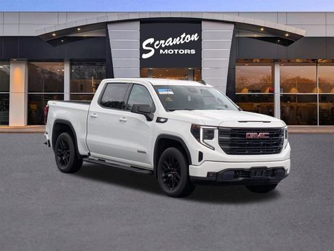 Used 2022 GMC Sierra 1500 Elevation w/ X31 Off-Road Package AWD/4WD image 7