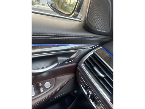 Used 2016 BMW 740i RWD image 31