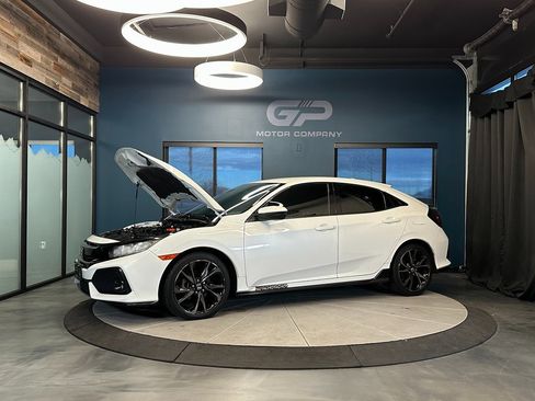 Used 2018 Honda Civic Sport image 22