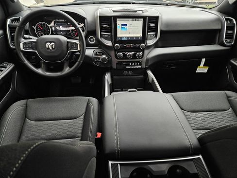 New 2026 RAM 1500 Express AWD/4WD image 11