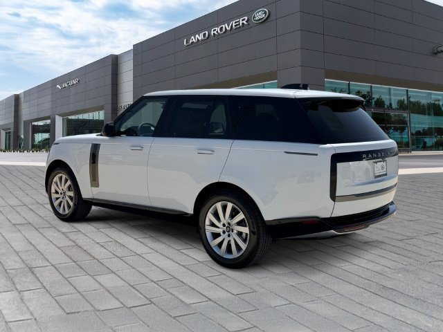 New 2027 Land Rover Range Rover SE AWD/4WD image 3