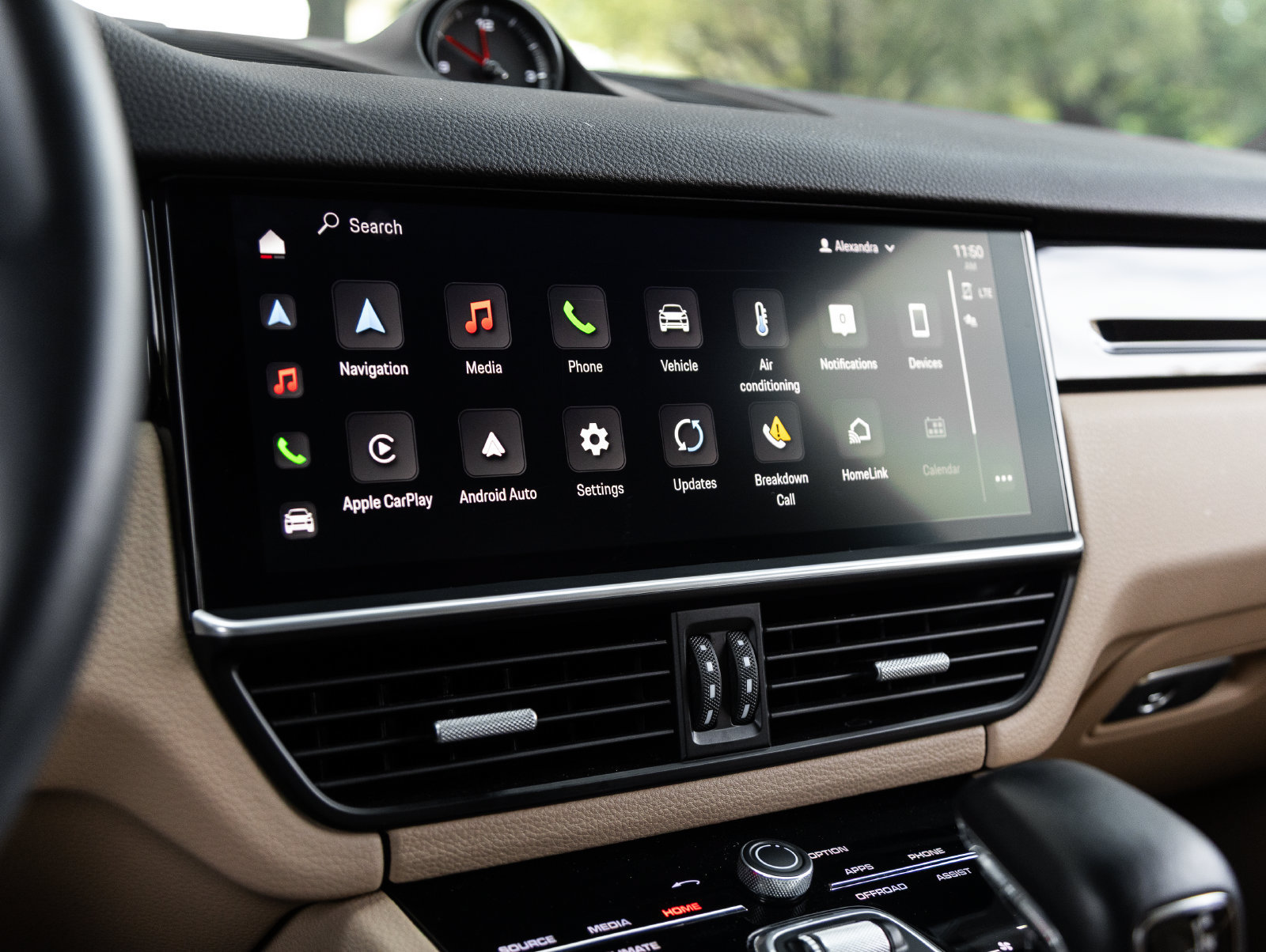 Certified 2023 Porsche Cayenne AWD/4WD image 24