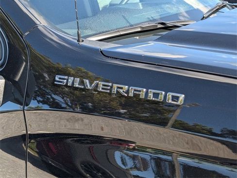 Certified 2023 Chevrolet Silverado 1500 Custom image 15
