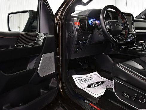 Used 2025 Ford F150 Raptor AWD/4WD image 16