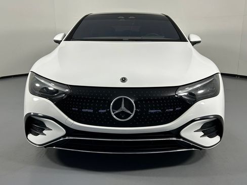 Used 2023 Mercedes-Benz EQE 500 4MATIC Sedan image 2