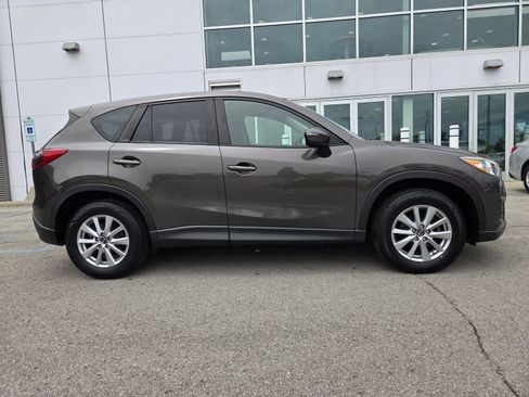Used 2016 MAZDA CX-5 Touring AWD/4WD image 2