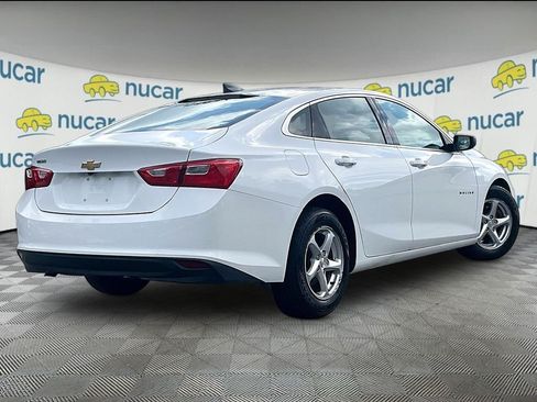 Used 2017 Chevrolet Malibu LS w/ LPO, Convenience Package 1 FWD image 6
