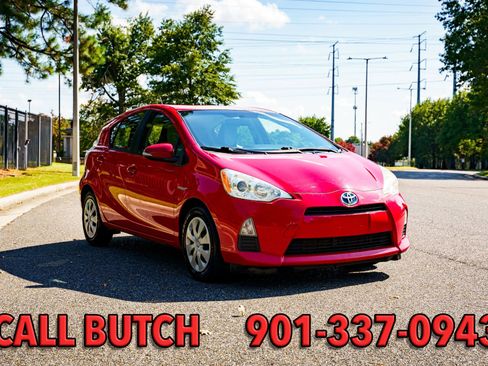 Used 2013 Toyota Prius C Four image 4