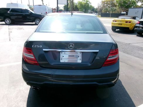 Used 2014 Mercedes-Benz C 250 Sedan image 7