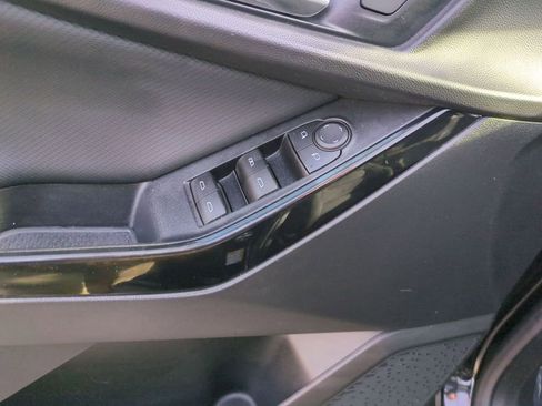 Used 2025 Chevrolet Equinox LT image 23