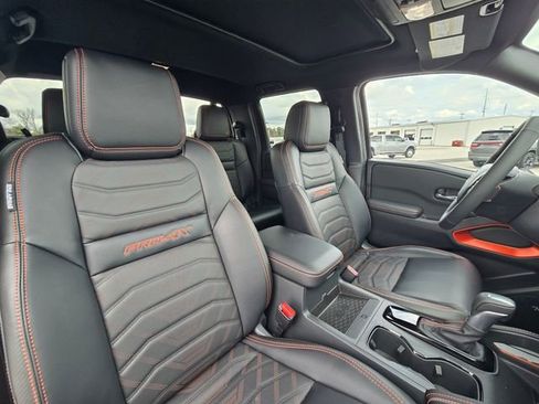 Used 2025 Nissan Frontier PRO-4X w/ Pro Premium Package image 21