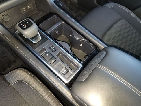 Certified 2024 Nissan Pathfinder SV image 22