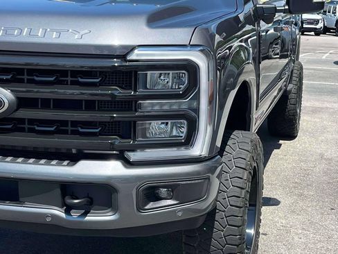 Used 2024 Ford F250 Lariat w/ Lariat Ultimate Package AWD/4WD image 9