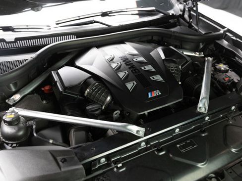 Used 2023 BMW X7 M60i w/ Executive Package image 35