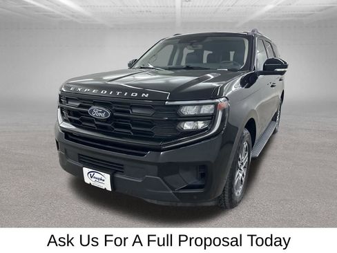 Used 2025 Ford Expedition Active AWD/4WD image 6