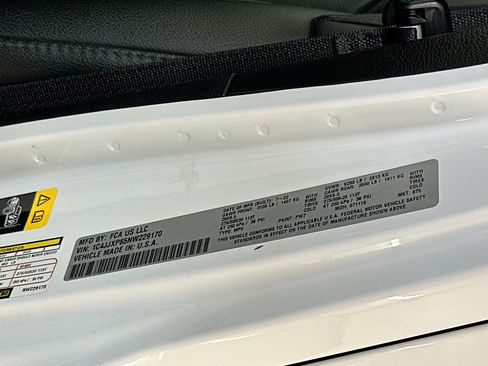 Used 2022 Jeep Wrangler Sahara image 12