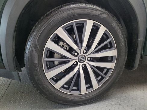 Used 2022 Nissan Pathfinder Platinum w/ Cargo Package FWD image 31
