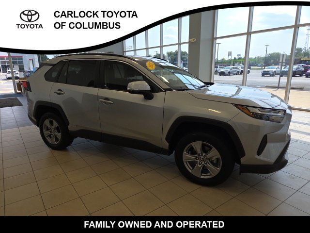 Used 2025 Toyota RAV4 XLE AWD/4WD image 6