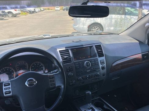 Used 2011 Nissan Armada Platinum w/ 2nd Row Captain Seat Pkg AWD/4WD image 33