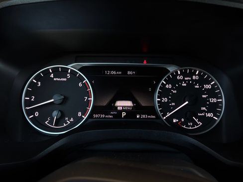 Used 2025 Nissan Rogue SV AWD/4WD image 41