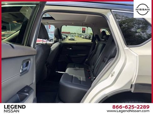 Certified 2023 Nissan Rogue SV w/ SV Premium B Package AWD/4WD image 12