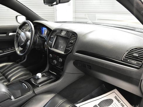 Used 2019 Chrysler 300 S w/ S Model Appearance Package RWD image 18
