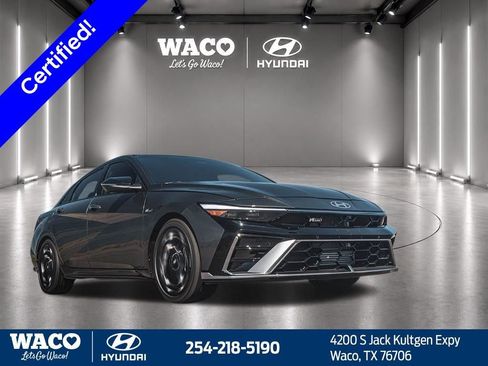 Used 2025 Hyundai Elantra Sport FWD image 4