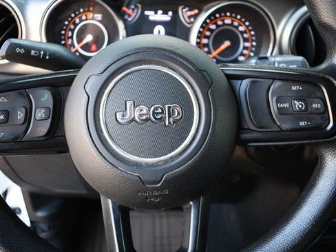 Used 2018 Jeep Wrangler Unlimited Sport AWD/4WD image 30