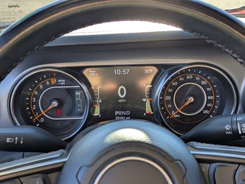 Used 2022 Jeep Gladiator Willys image 14