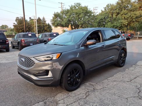 Certified 2024 Ford Edge SEL AWD/4WD image 7