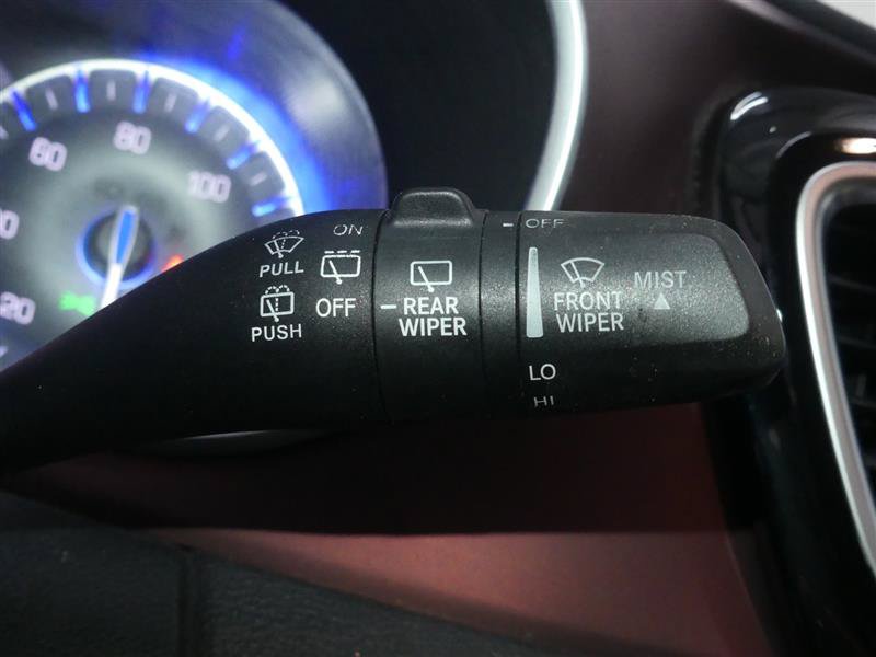Used 2017 Chrysler Pacifica Limited w/ UConnect Theater Package FWD image 35
