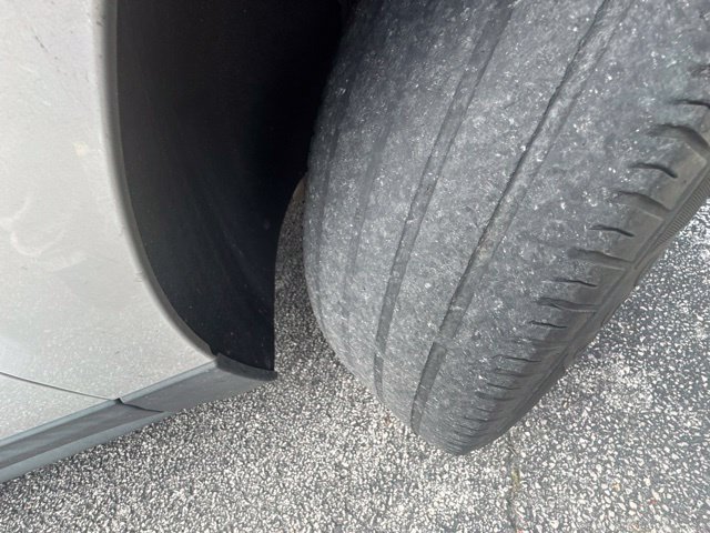 Used 2018 Chevrolet Equinox Premier FWD image 9