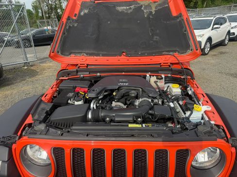Used 2020 Jeep Wrangler Unlimited Rubicon w/ Dual Top Group AWD/4WD image 27