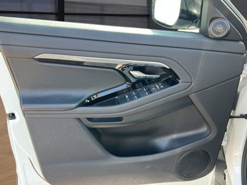 Used 2023 Land Rover Range Rover Evoque S image 27